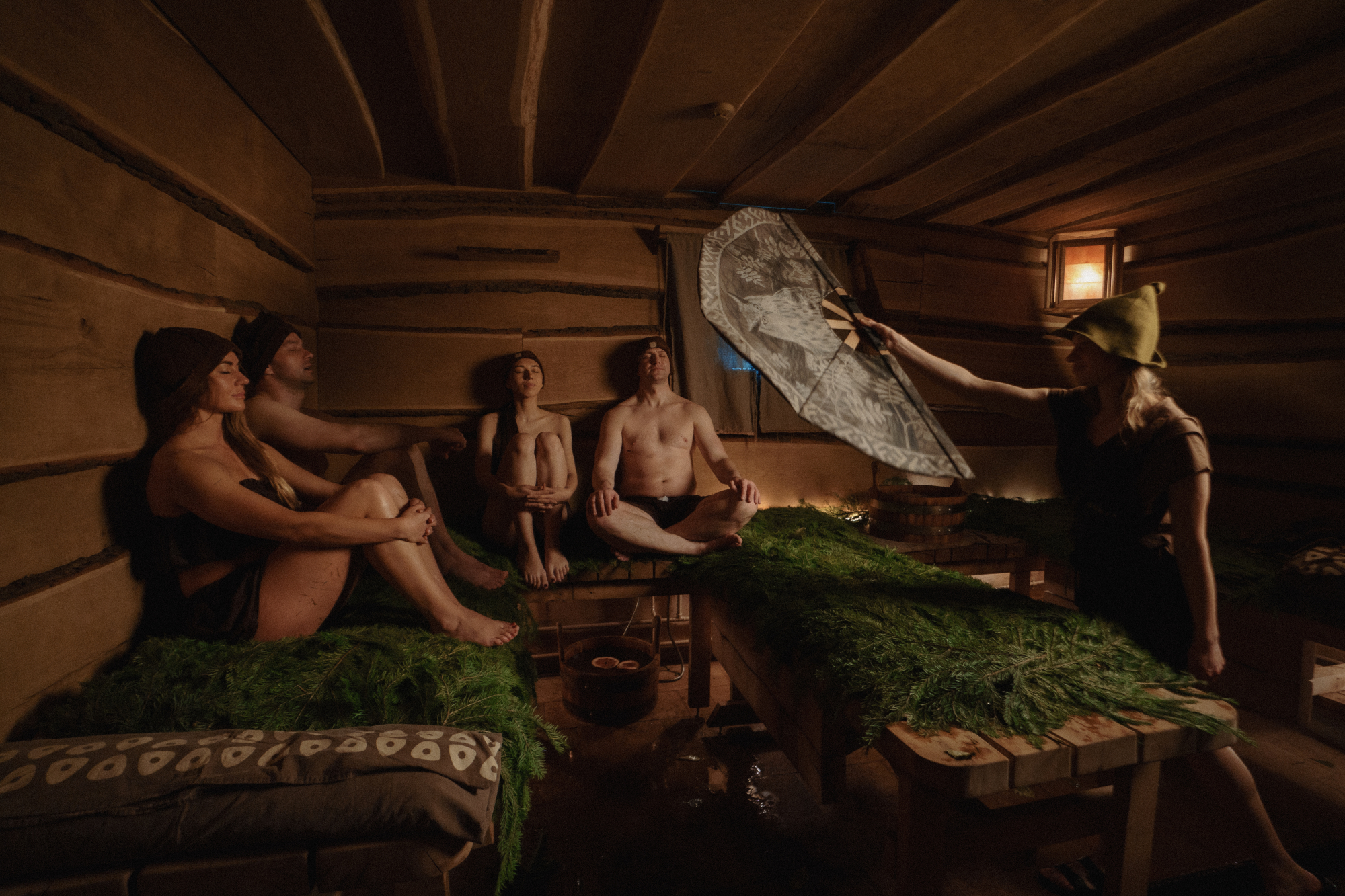 Goście podczas seansu w prywatnej saunie